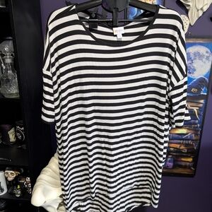LuLaRoe Black and White Striped Short Sleeve Top